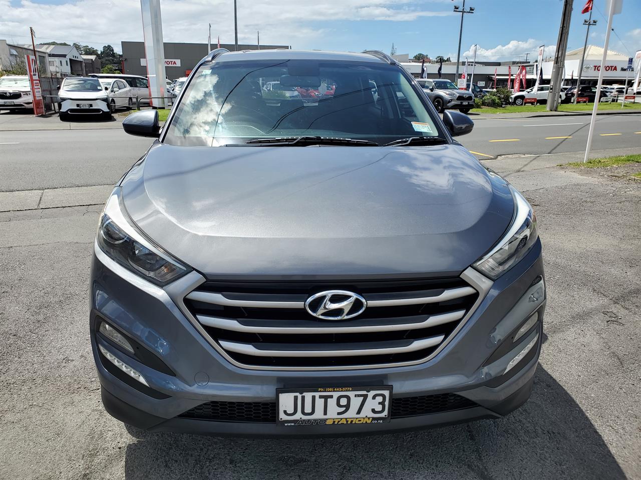 2016 Hyundai Tucson thumbnail