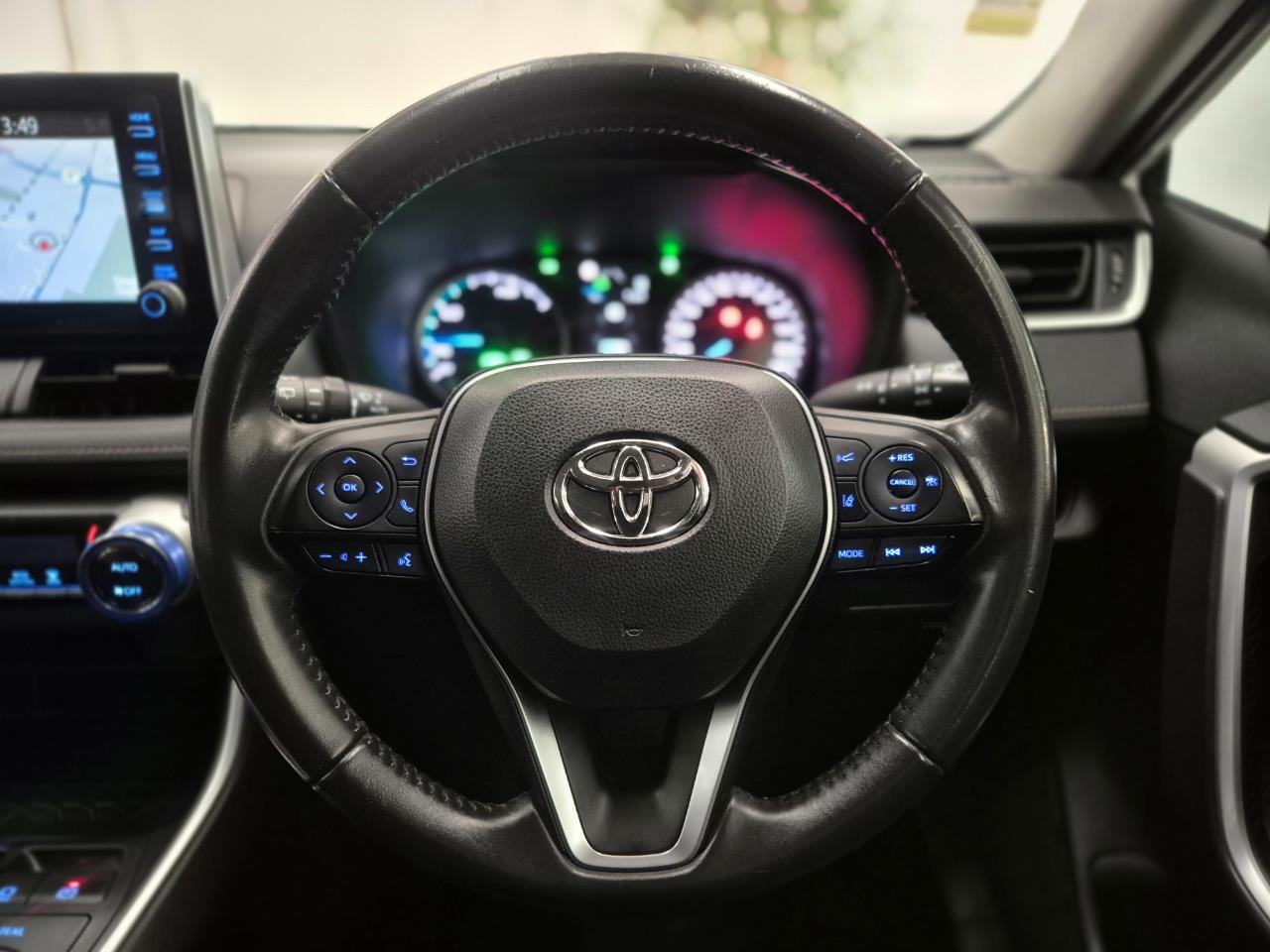 2021 Toyota RAV4 thumbnail