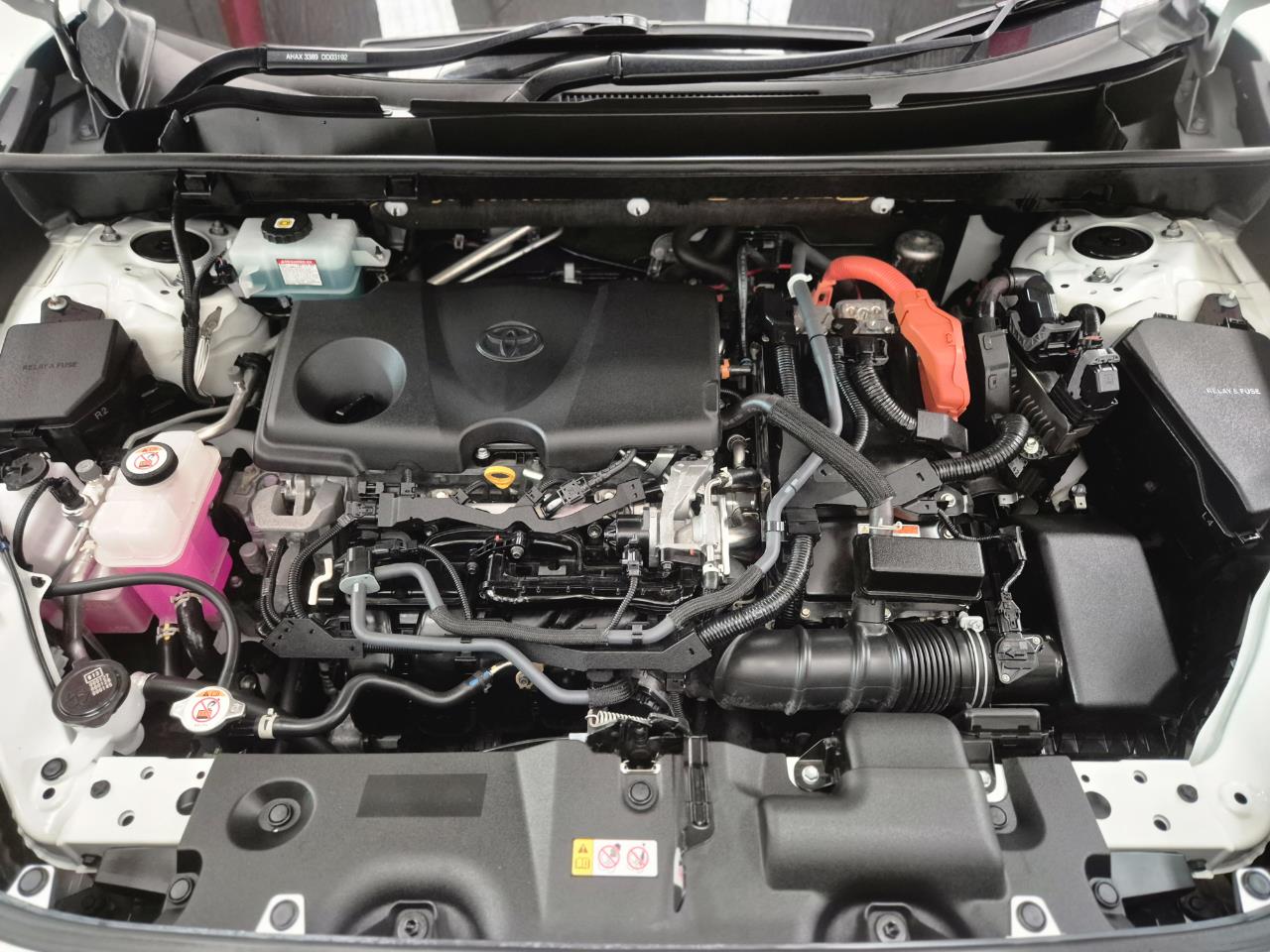 2021 Toyota RAV4 thumbnail