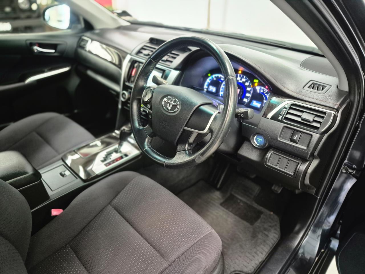 2012 Toyota Camry thumbnail