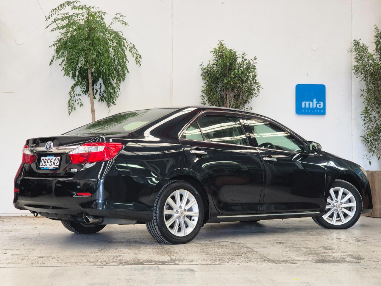 2012 Toyota Camry thumbnail