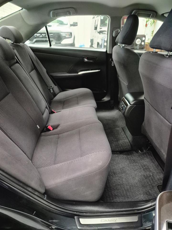 2012 Toyota Camry thumbnail