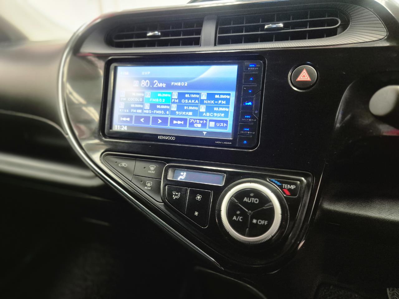 2017 Toyota Aqua thumbnail