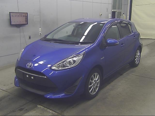 2017 Toyota Aqua thumbnail