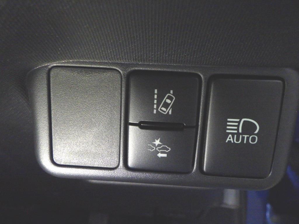 2017 Toyota Aqua thumbnail