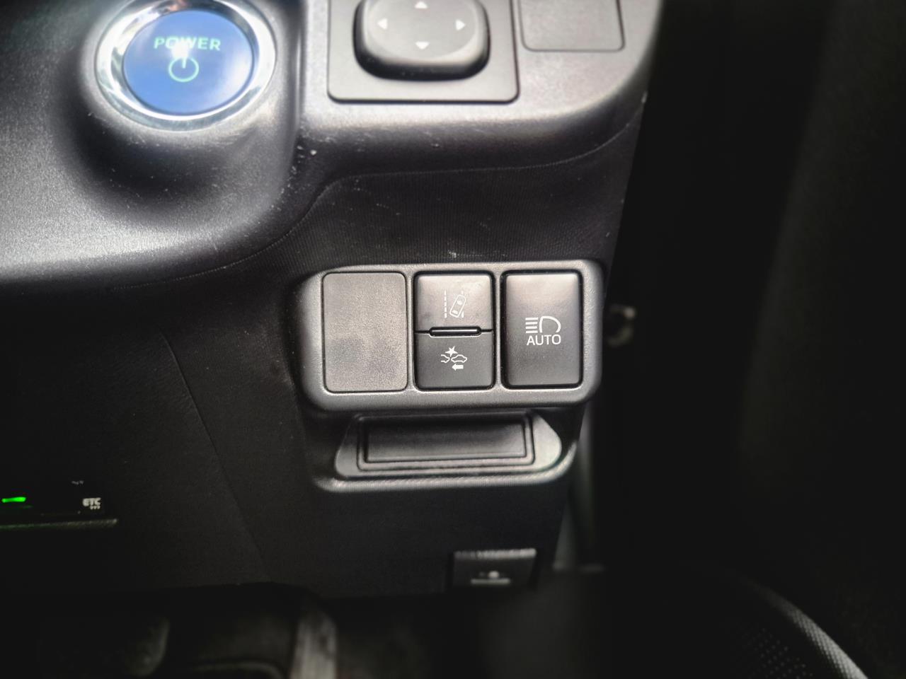 2018 Toyota Aqua thumbnail