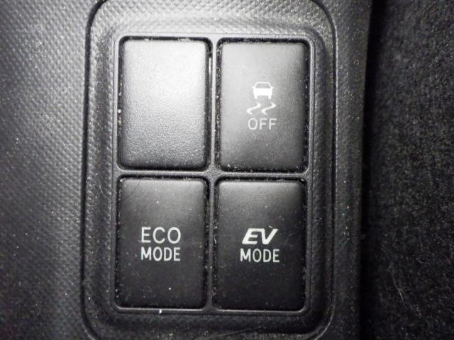 2015 Toyota Aqua thumbnail