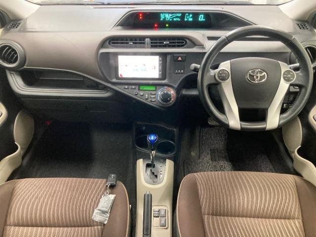 2012 Toyota Aqua thumbnail