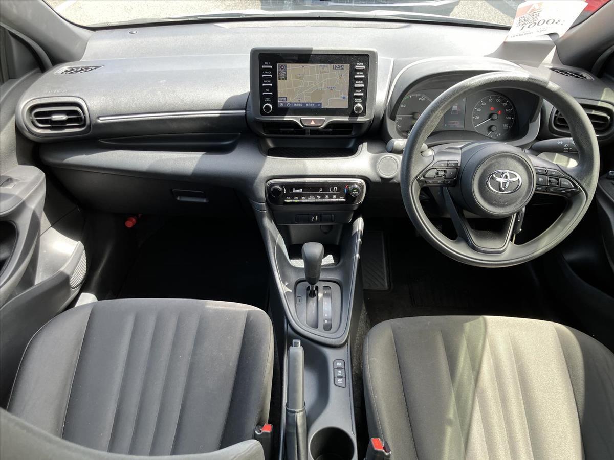 2021 Toyota Yaris thumbnail