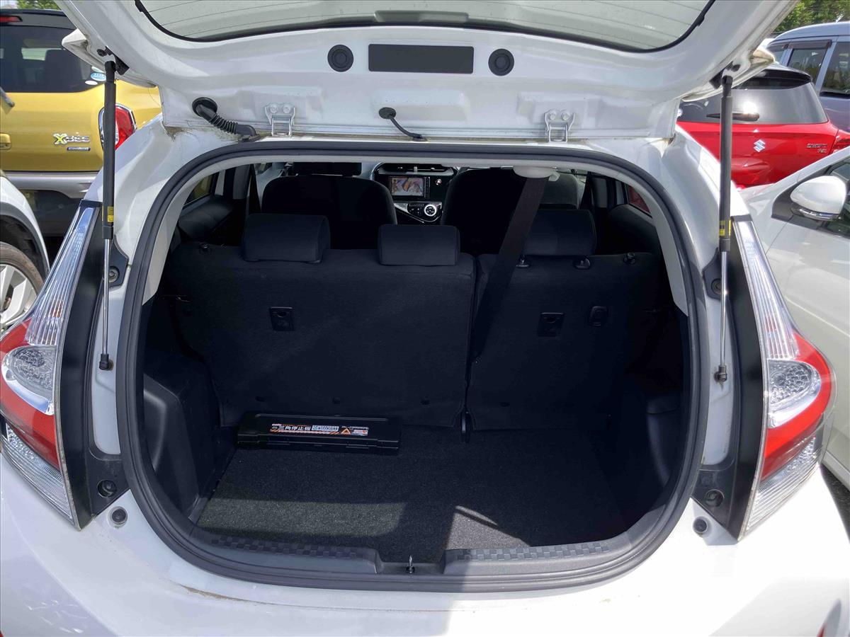 2019 Toyota Aqua thumbnail