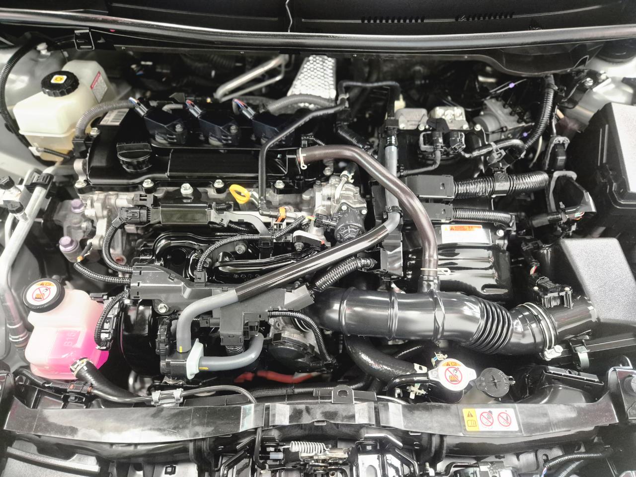 2021 Toyota Yaris thumbnail