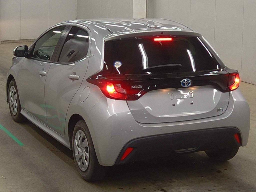 2021 Toyota Yaris thumbnail