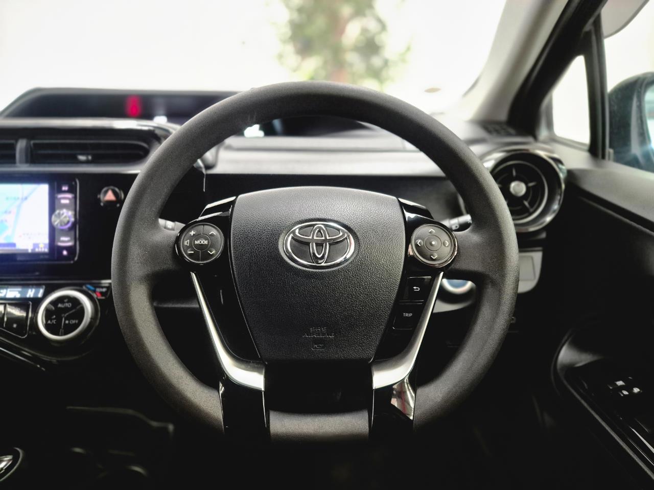 2018 Toyota Aqua thumbnail