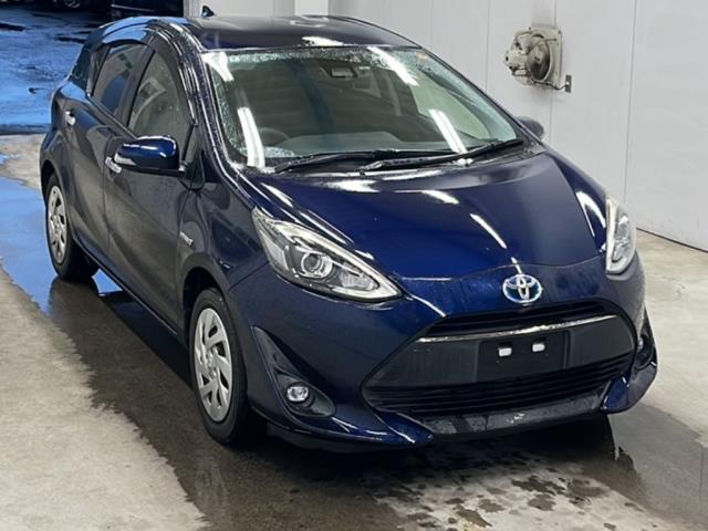 2018 Toyota Aqua thumbnail
