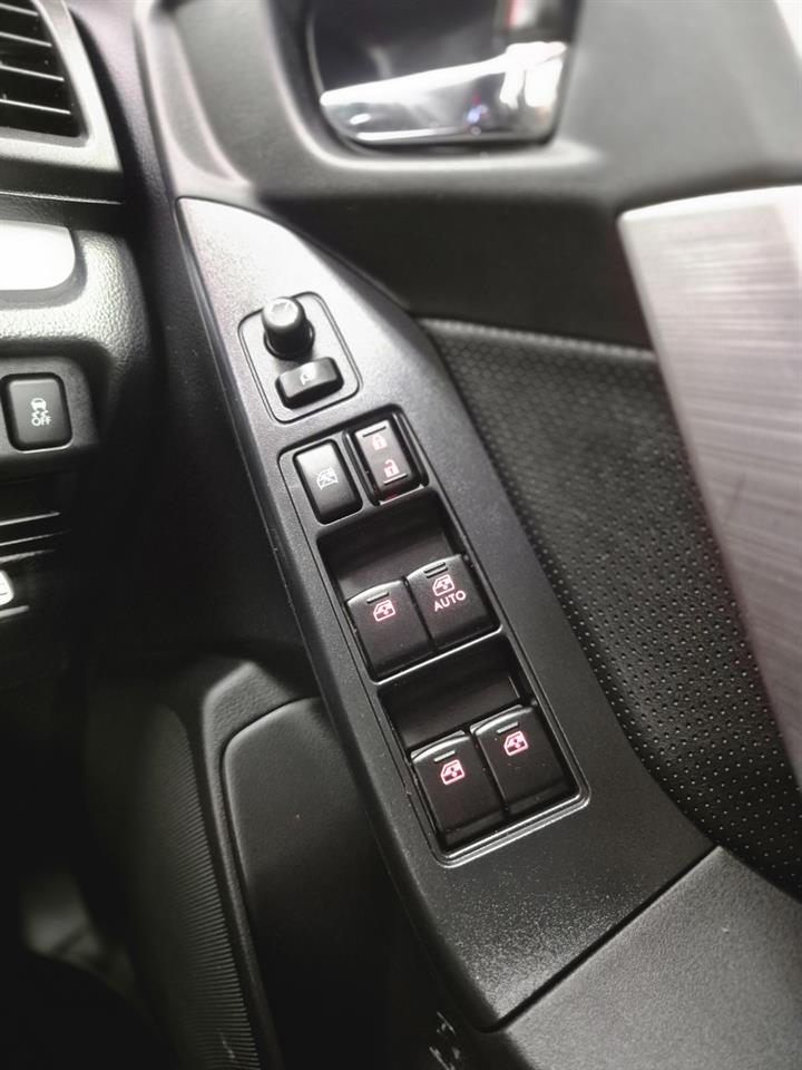 2013 Subaru Forester thumbnail