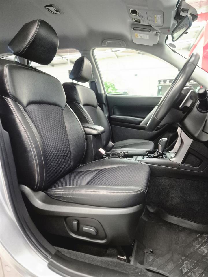 2013 Subaru Forester thumbnail