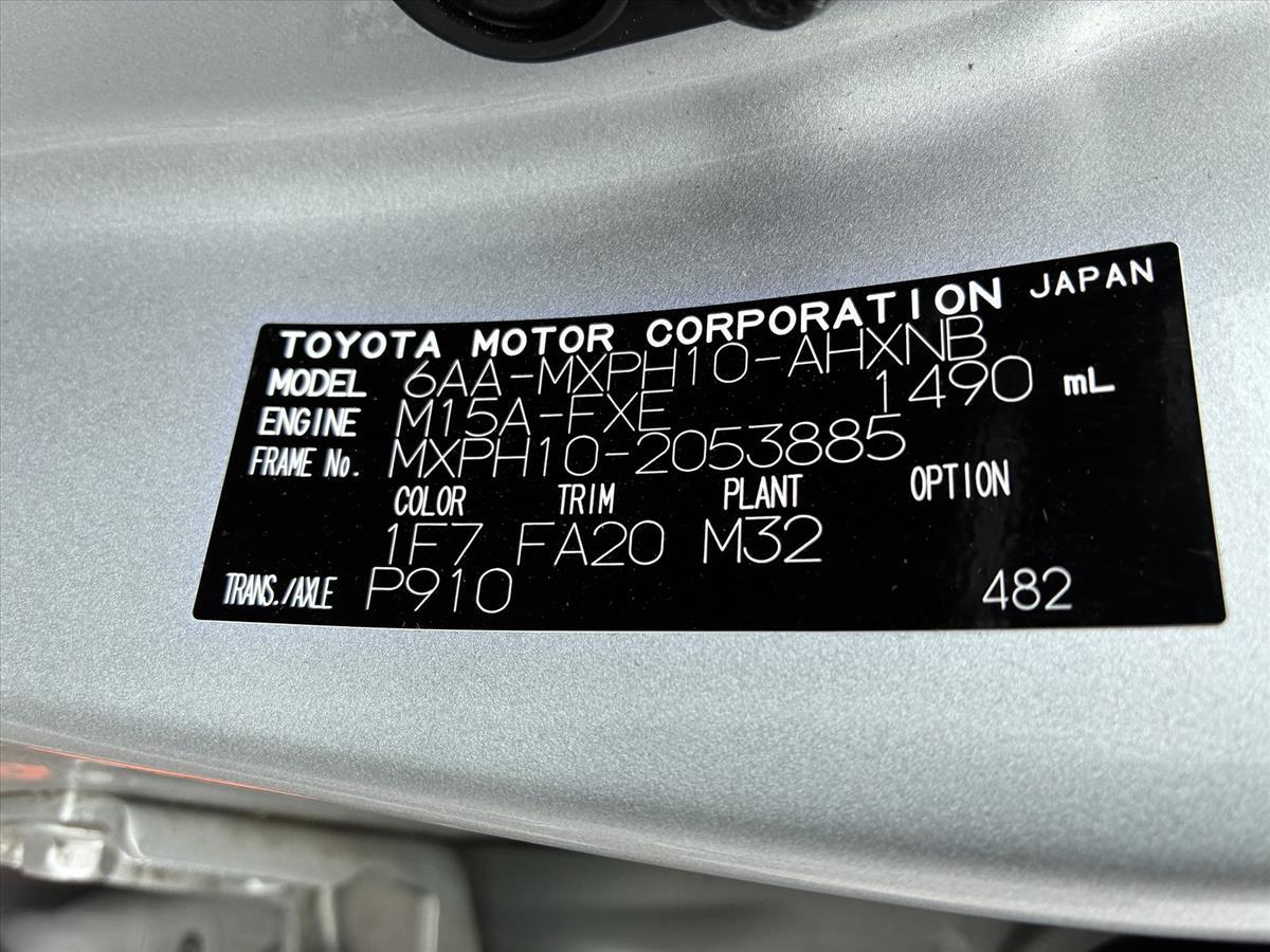 2021 Toyota Yaris thumbnail