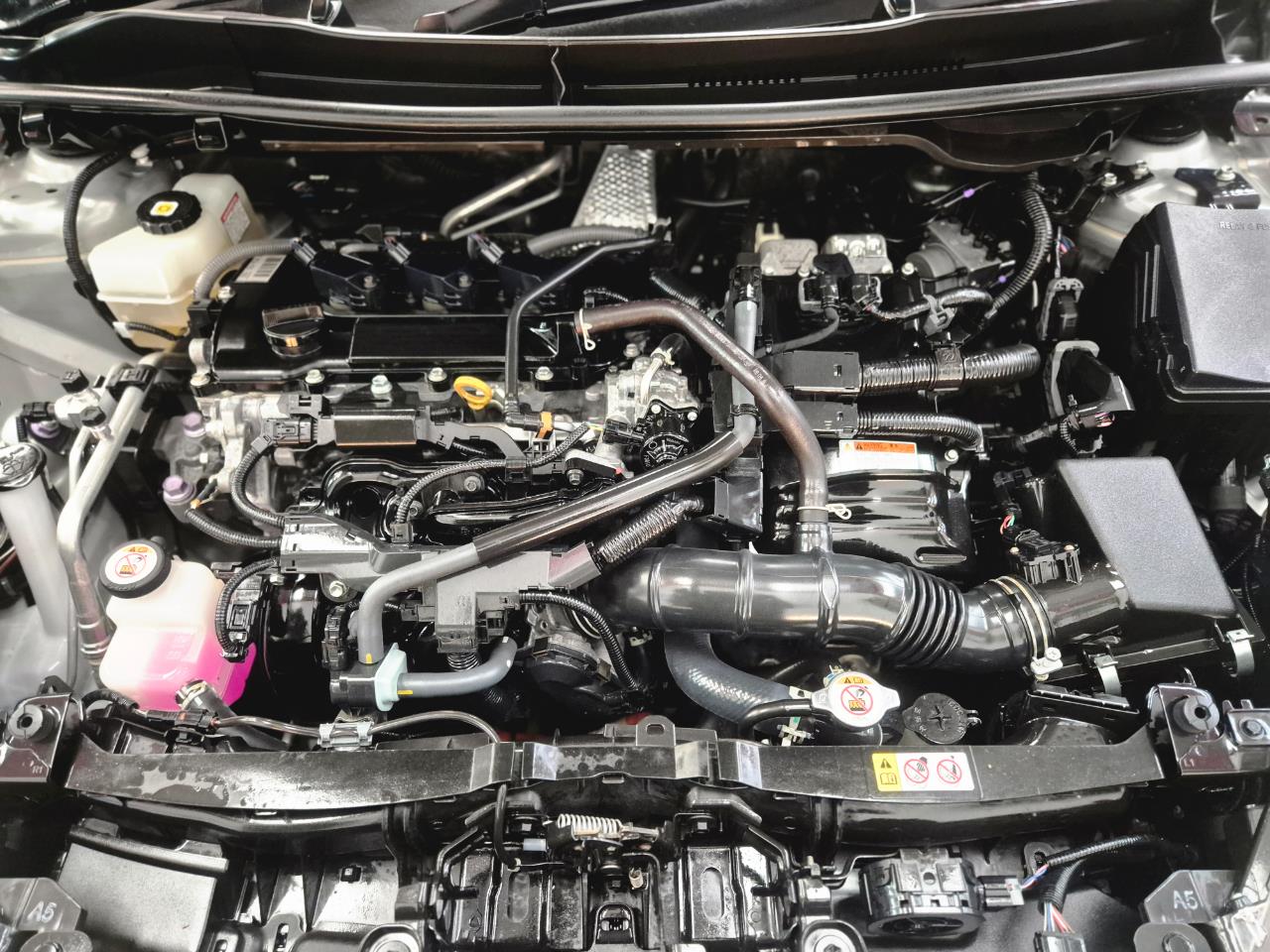 2021 Toyota Yaris thumbnail
