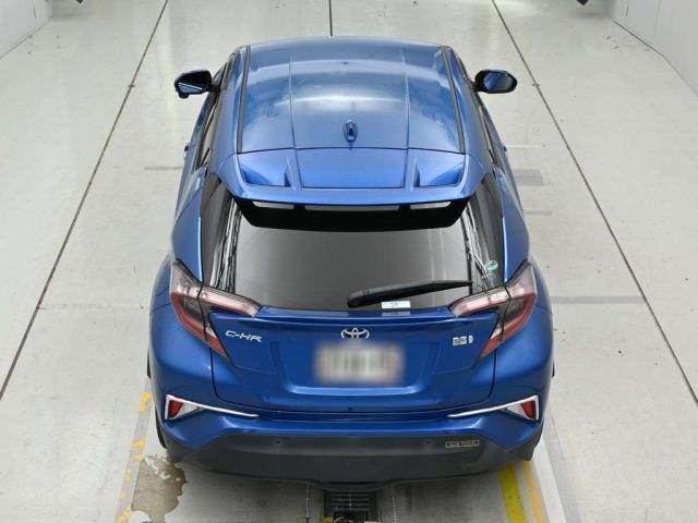 2017 Toyota C-Hr thumbnail