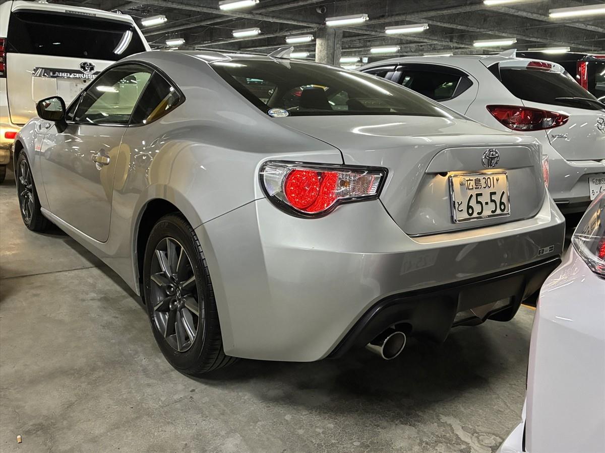 2012 Toyota 86 thumbnail