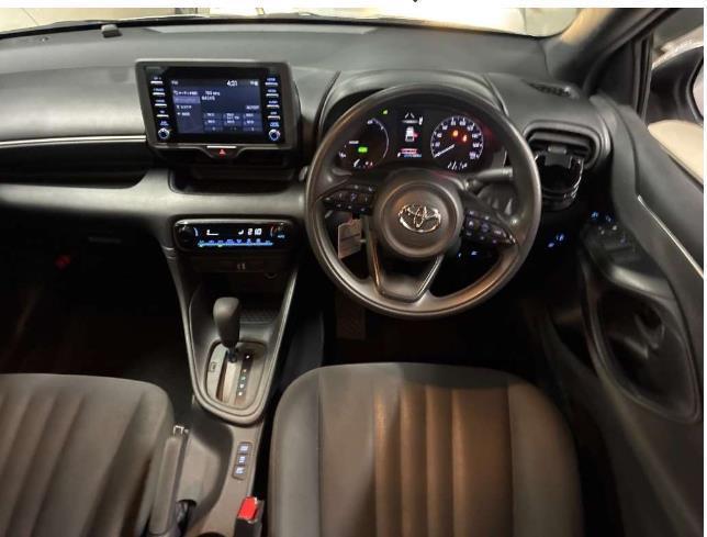2021 Toyota Yaris thumbnail