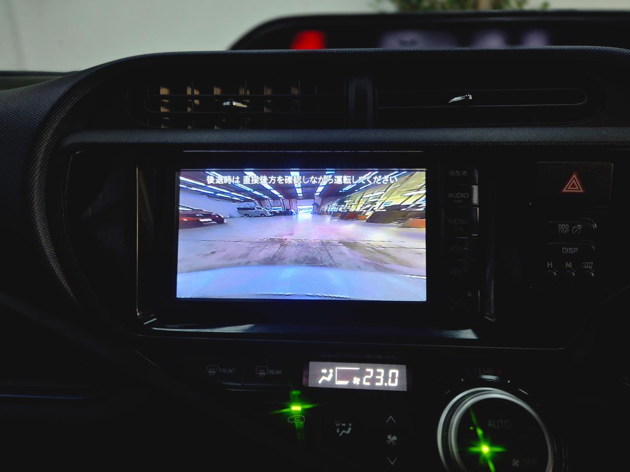 2015 Toyota Aqua thumbnail