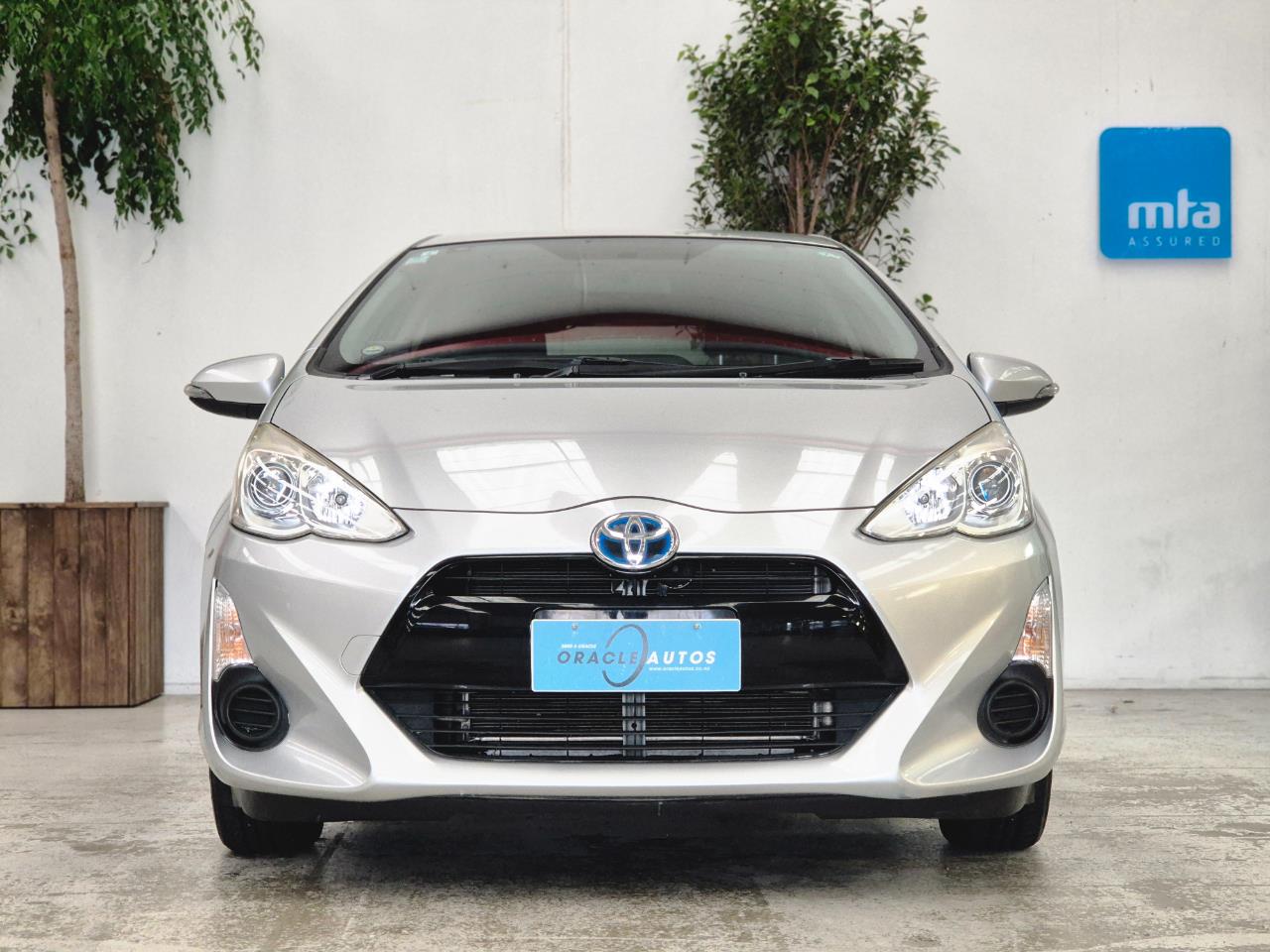 2015 Toyota Aqua thumbnail