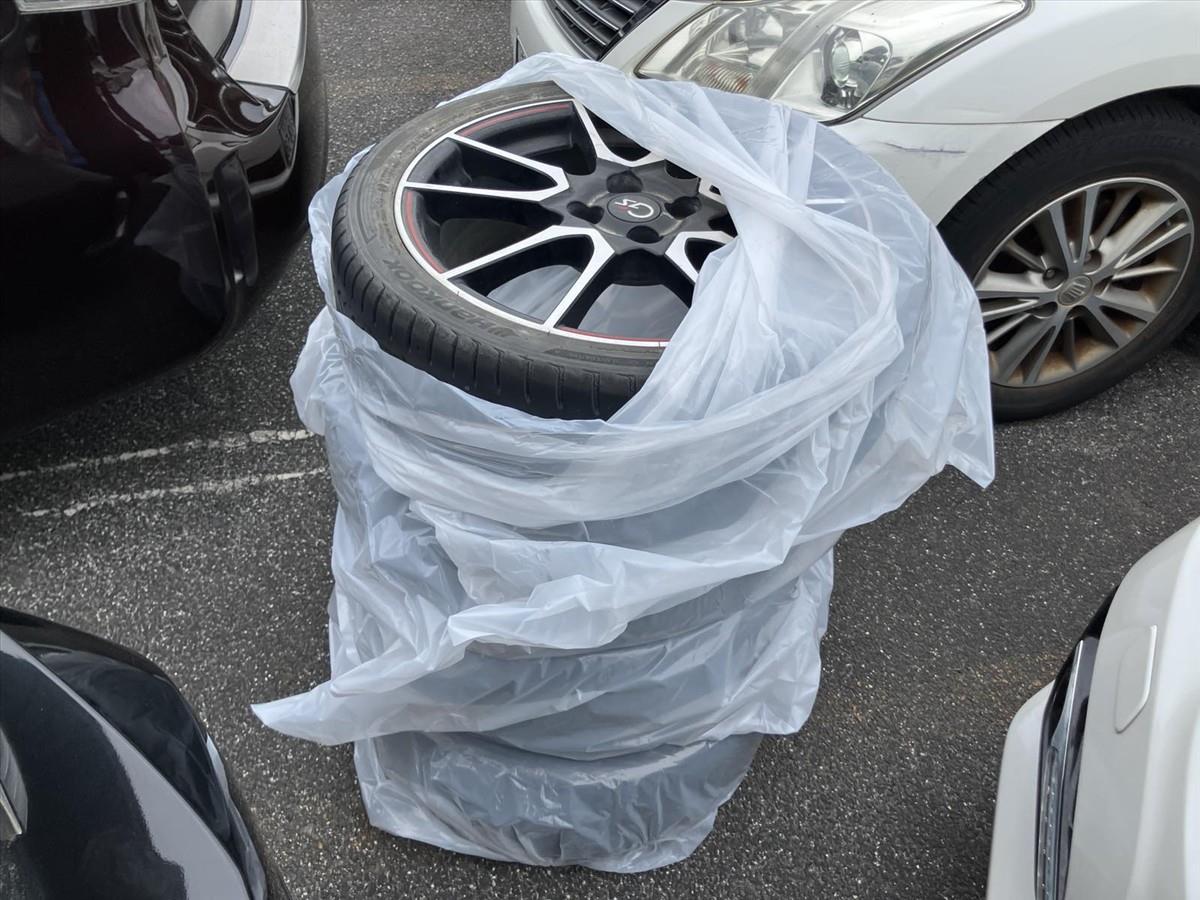 2014 Toyota Aqua thumbnail