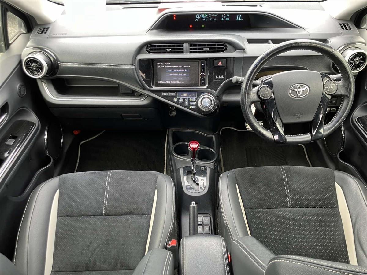 2014 Toyota Aqua thumbnail