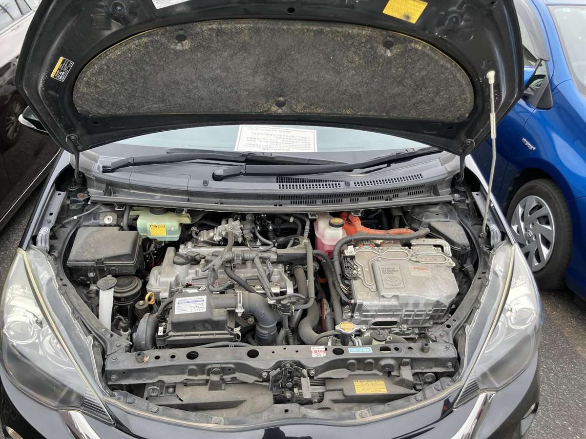 2014 Toyota Aqua thumbnail