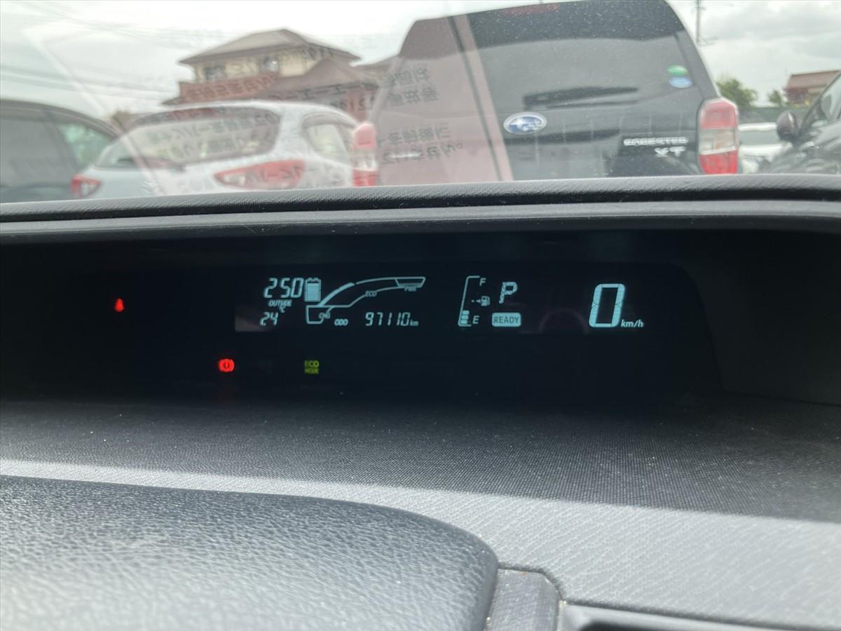 2014 Toyota Aqua thumbnail