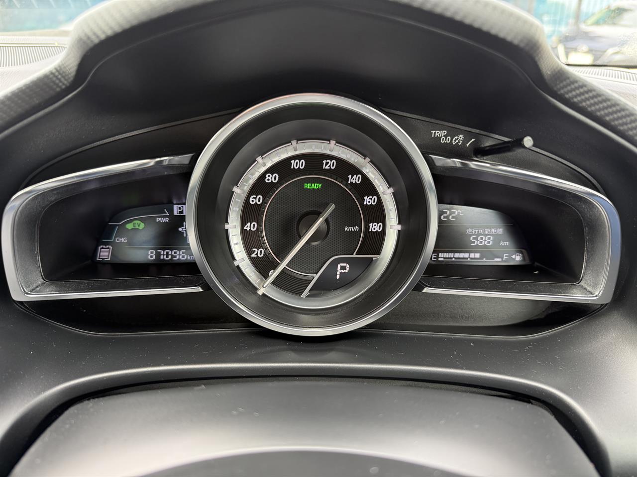 2015 Mazda Axela thumbnail