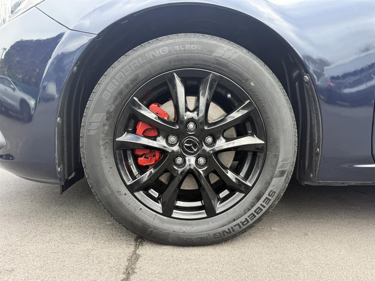 2015 Mazda Axela thumbnail