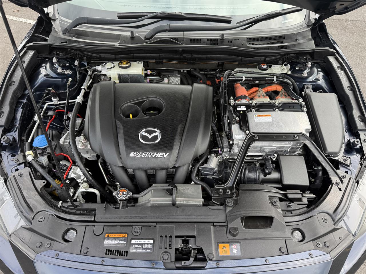 2015 Mazda Axela thumbnail