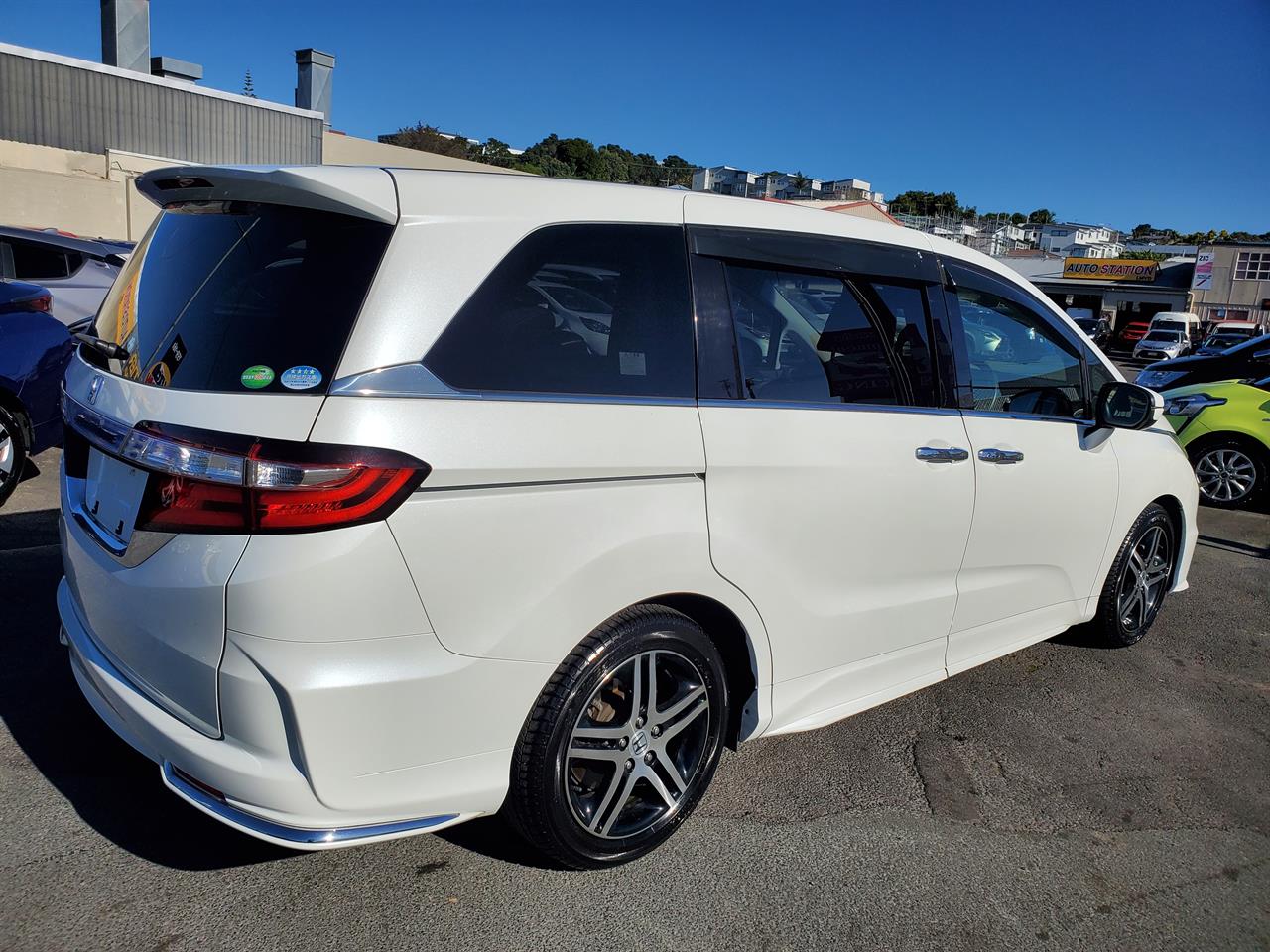 2015 Honda Odyssey thumbnail
