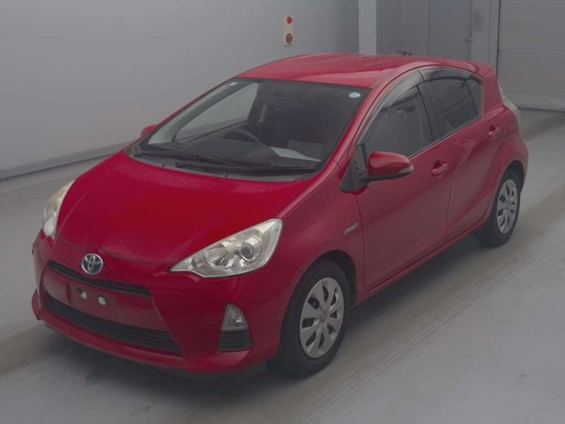 2014 Toyota Aqua thumbnail