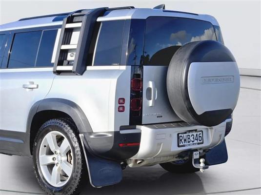 2022 Land Rover Defender thumbnail