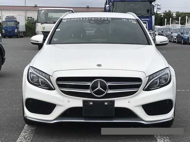 2017 Mercedes-Benz C thumbnail