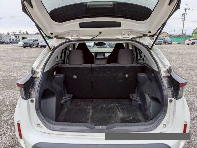 2021 Toyota Yaris thumbnail