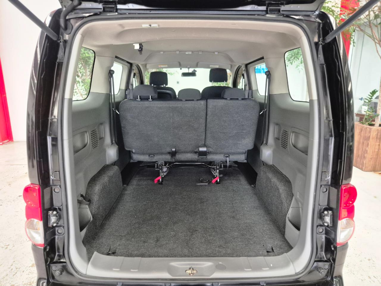 2016 Nissan Nv200 thumbnail