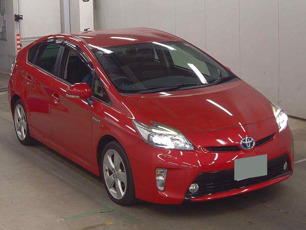 2014 Toyota Prius thumbnail