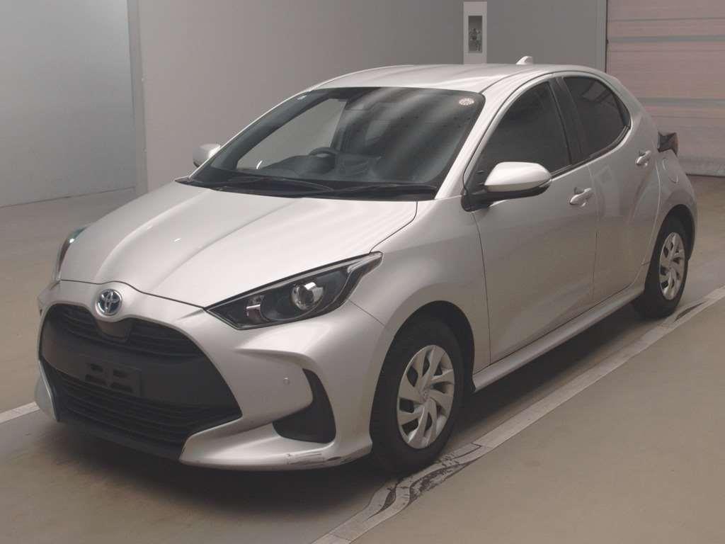 2021 Toyota Yaris thumbnail