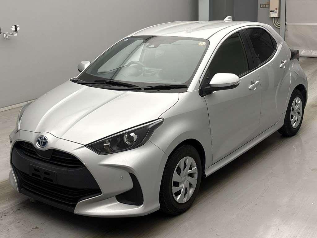 2021 Toyota Yaris thumbnail