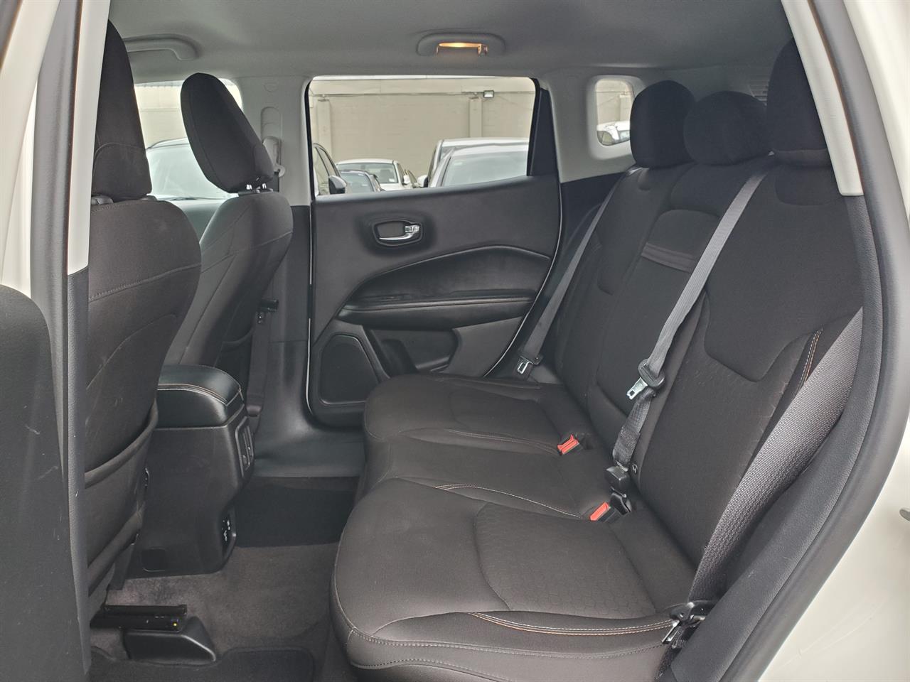 2019 Jeep Compass thumbnail