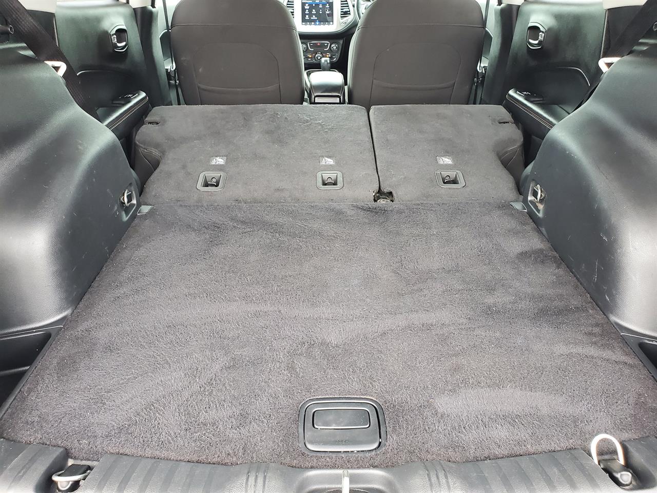 2019 Jeep Compass thumbnail