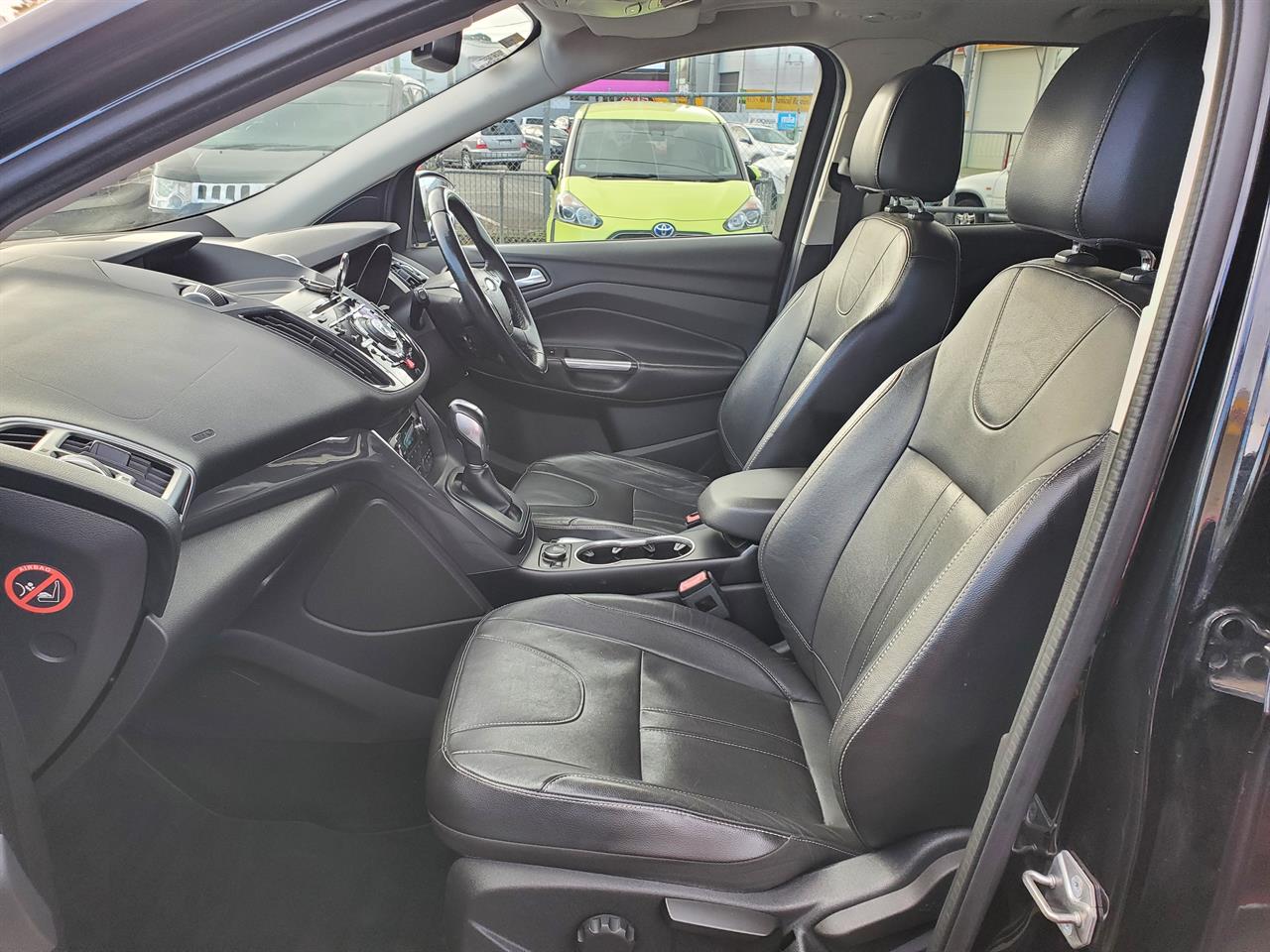 2015 Ford Kuga thumbnail