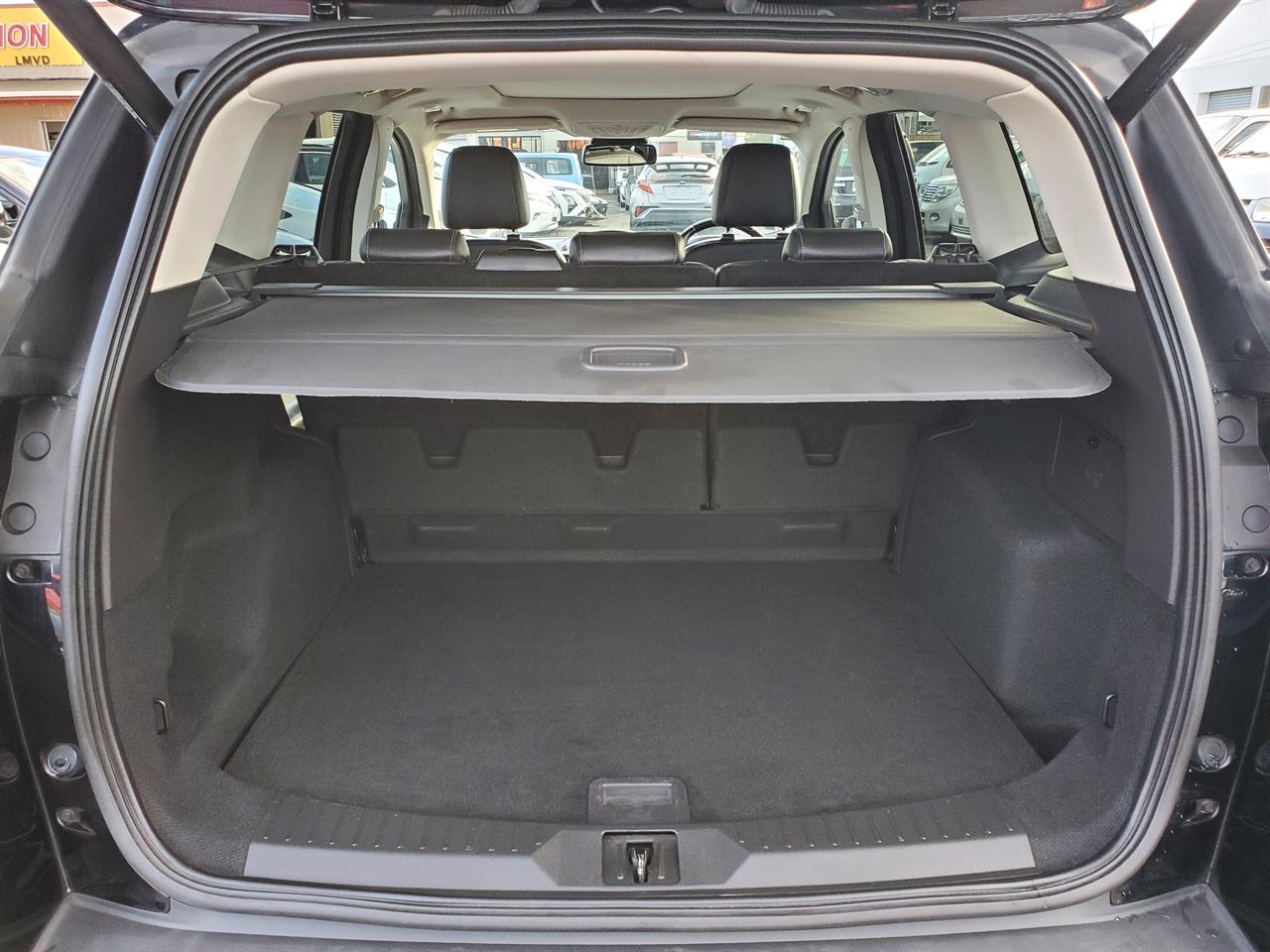 2015 Ford Kuga thumbnail