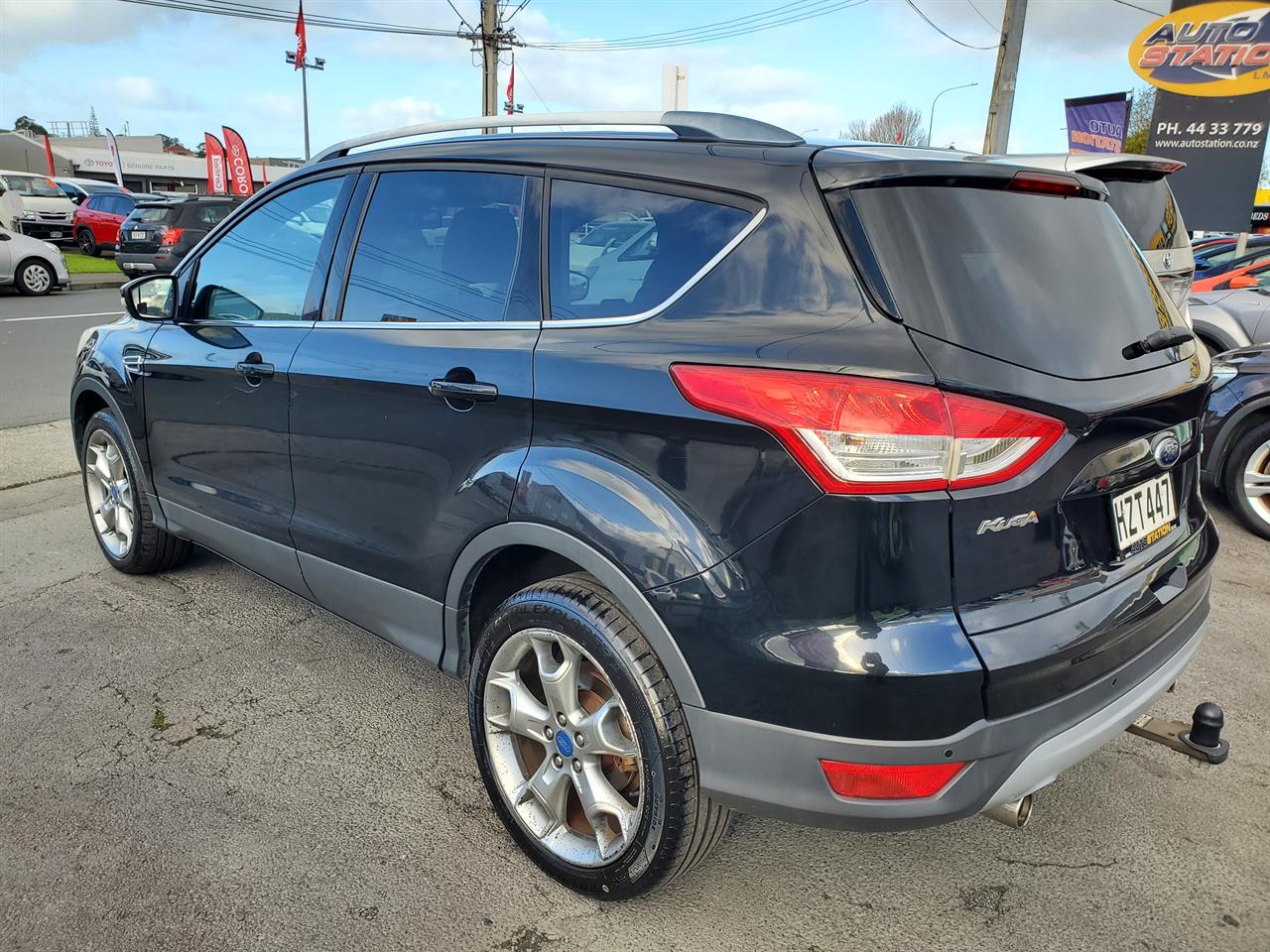 2015 Ford Kuga thumbnail