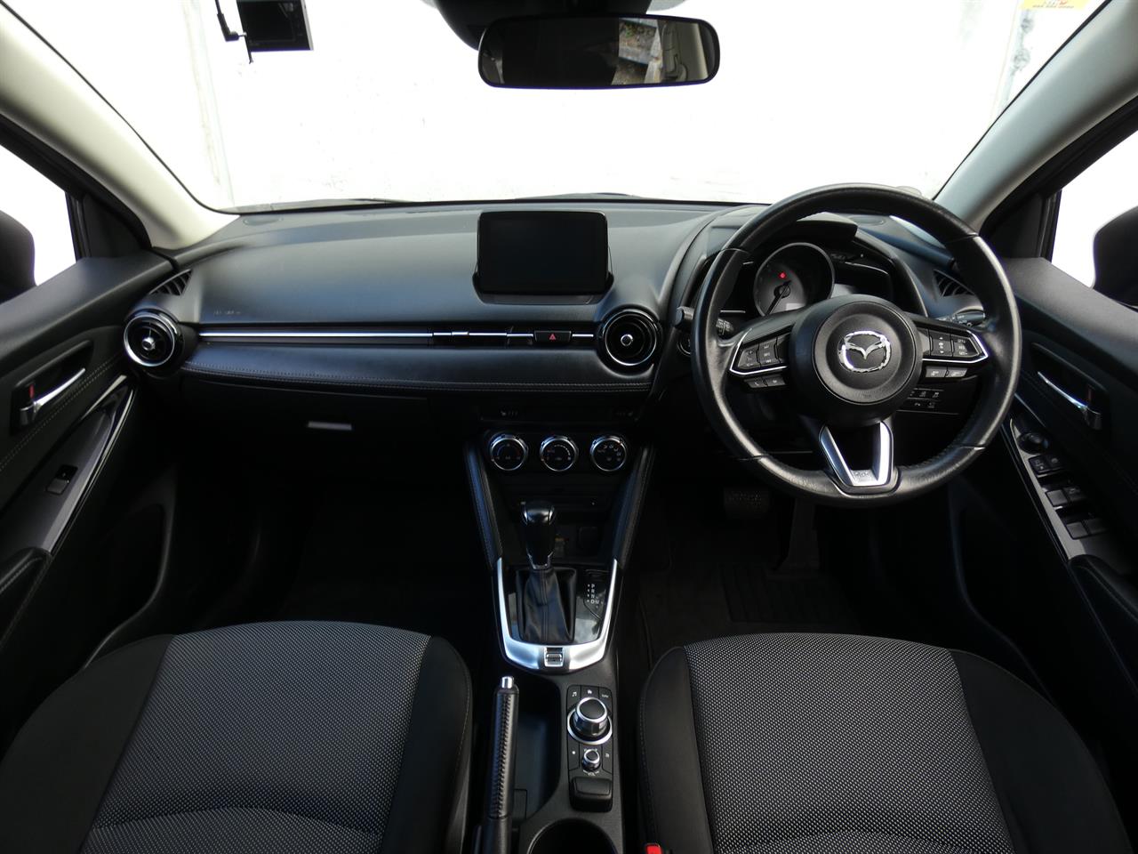 2018 Mazda DEMIO thumbnail