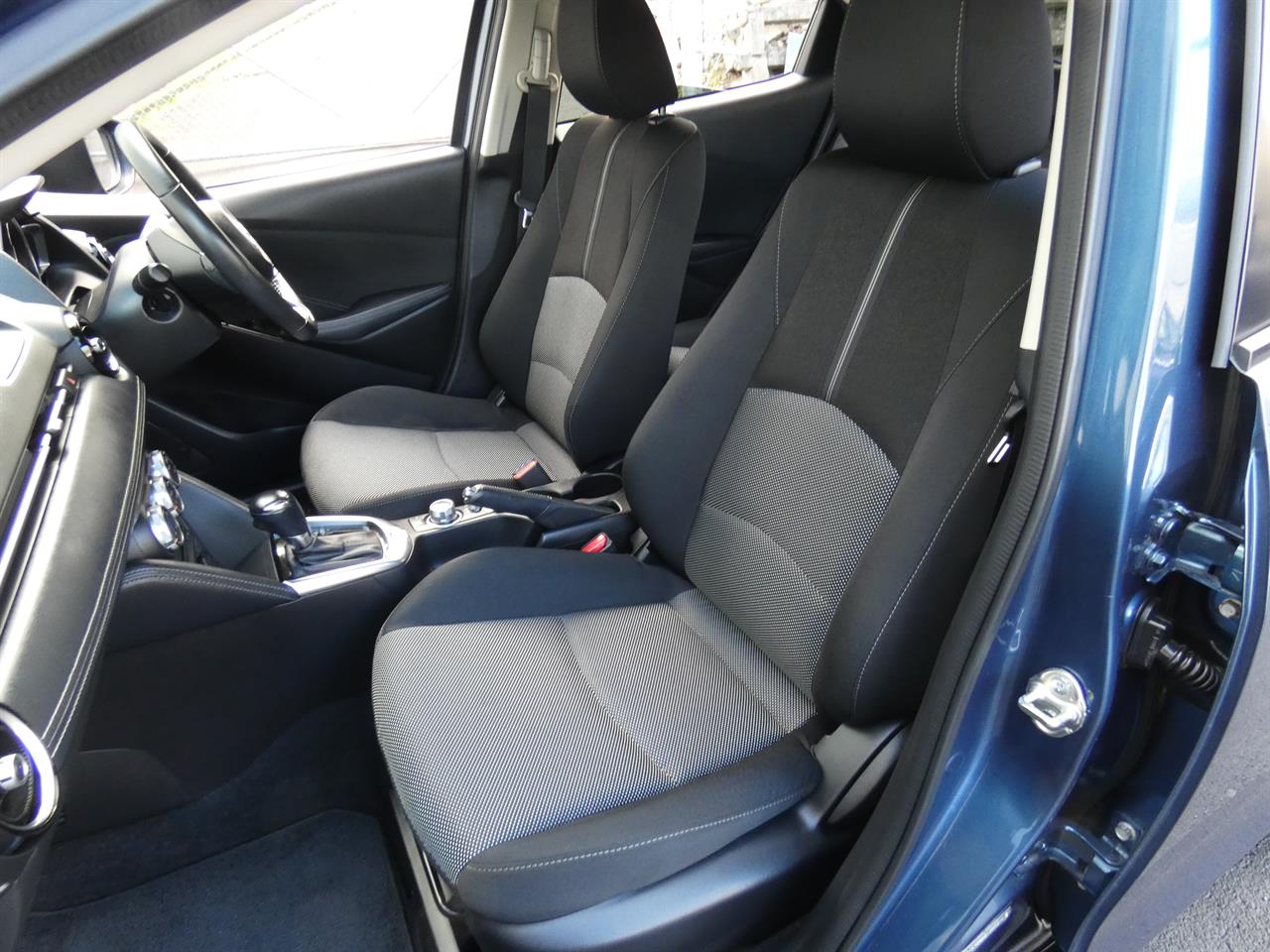 2018 Mazda DEMIO thumbnail
